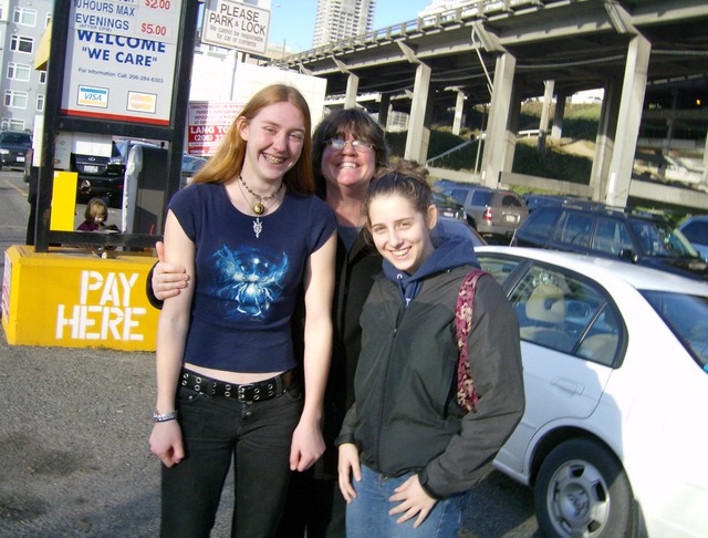 At the Aquarium WIth Dana, Kiera, and Dana's friend